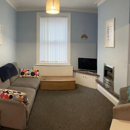 Holiday home Salt Cottage, *