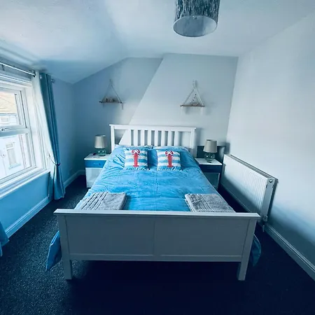Feriehus Salt Cottage, *